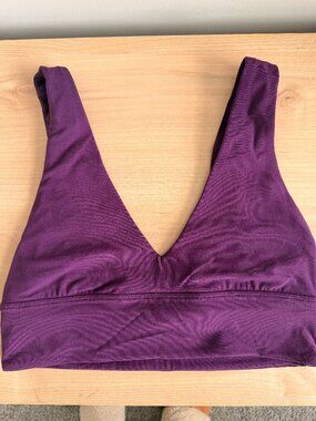 Lululemon Align V Neck Bra Light Support Size 8 a/b